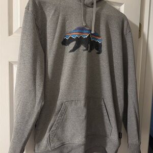 Patagonia Gray Sweatshirt with Scenic Bear Graphic